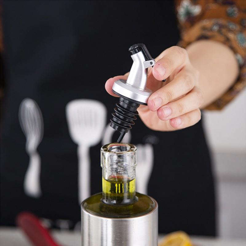 LỌ ĐỰNG NƯỚC MẮM, DẤM, DẦU ĂN VÀ GIA VỊ KHÁC 180ML BẰNG THỦY TINH BỌC INOX 304