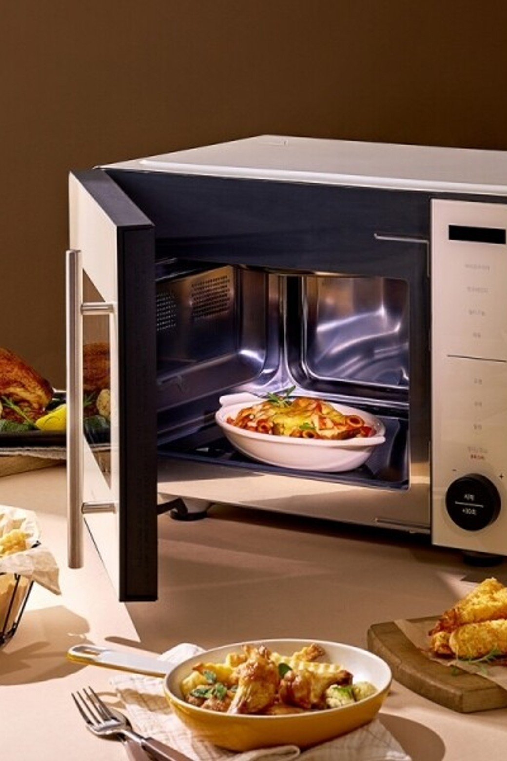 Lò chiên không dầu kết hợp lò vi sóng Locknlock Rangefryer 22L EJF294IVY, Hàng chính hãng, 2 trong 1, đáy phẳng - JoyMall