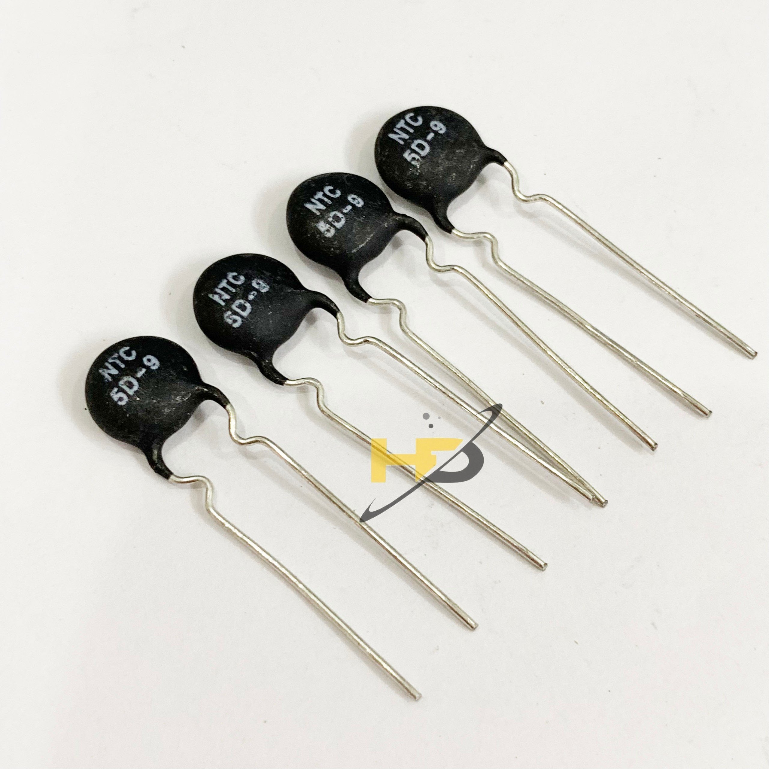 Điện Trở Nhiệt NTC 5D-9 5R Kích Thước 10.5x5.5mm