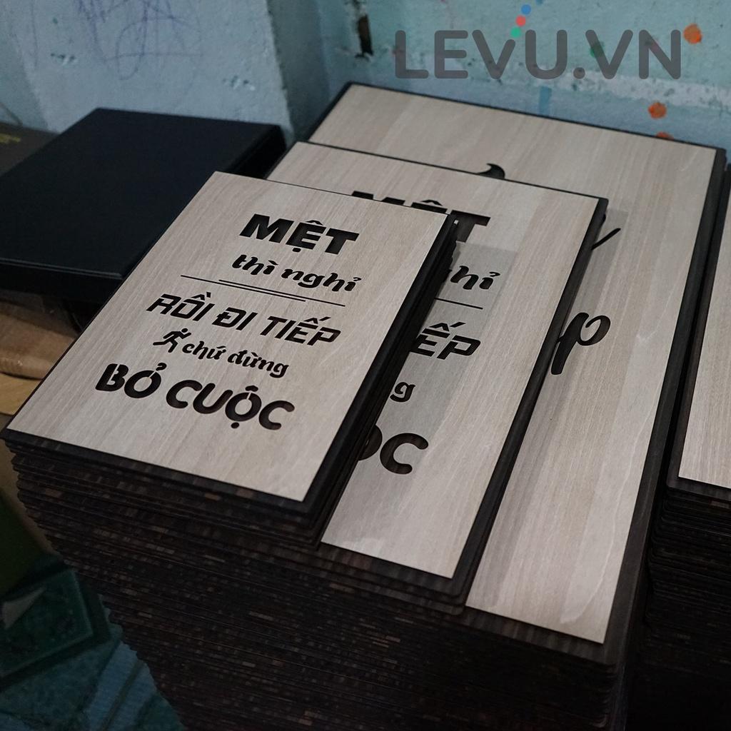 Tranh slogan làm việc LEVU LV122 &quot;Suy nghĩ của bạn ở đâu tương lai của bạn ở đó