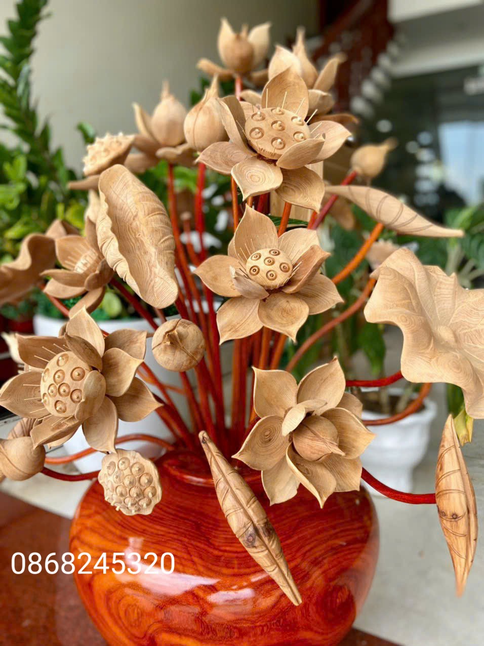 1 bình hoa sen phong thủy 32 cành ,bình cành gỗ hương , hoa lá ngọc am thơm nức kt cao 110×85cm