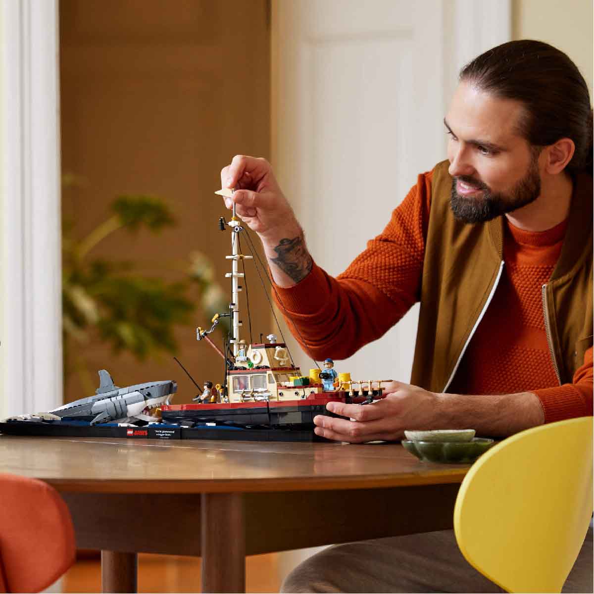 LEGO IDEAS 21350 Đồ Chơi Lắp Ráp Hàm Cá Mập  (1497 chi tiết)