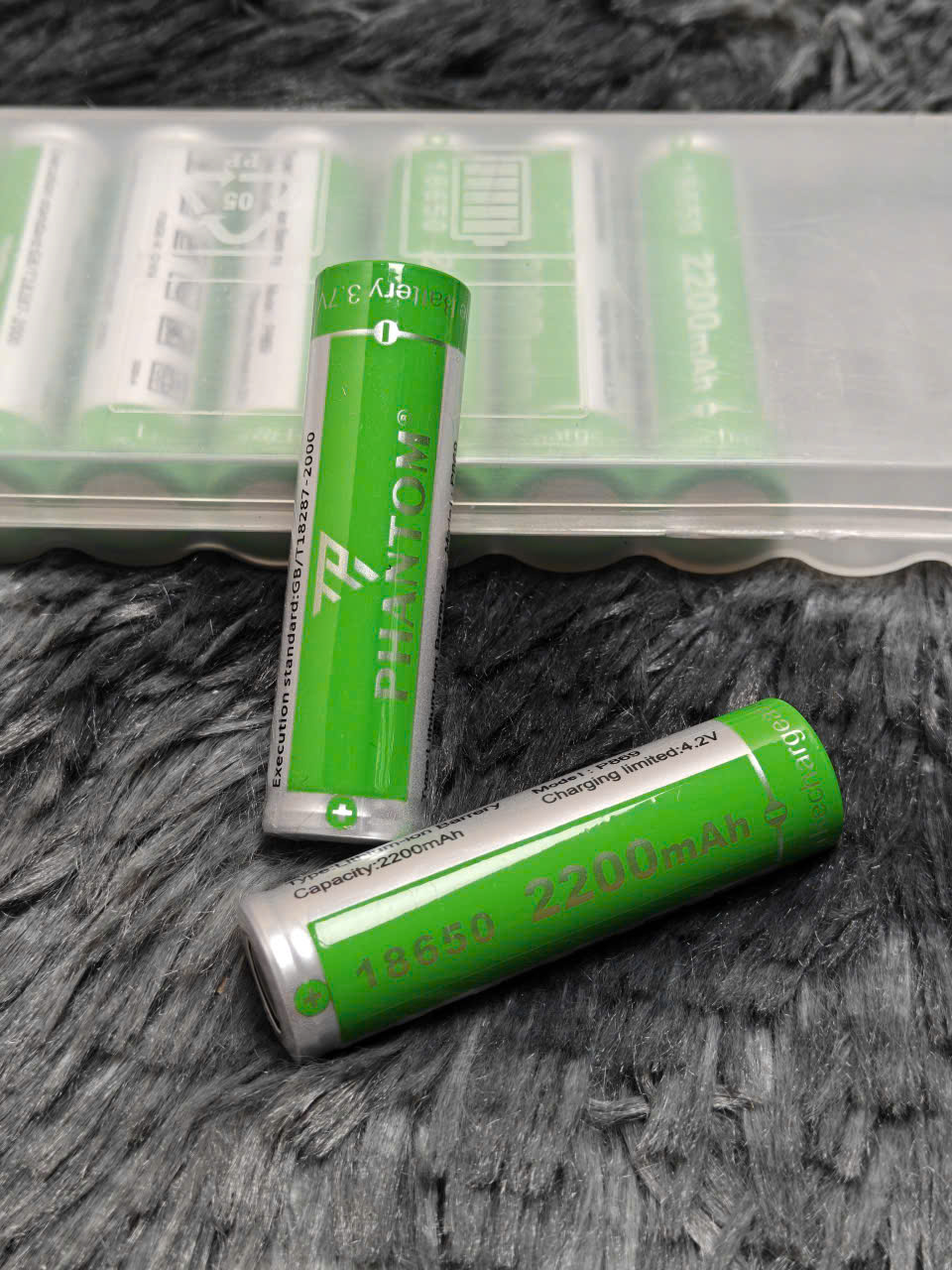 Pin Sạc Lithium 18650 4.2V 2.200Mah Đầu Bằng Màu Xanh Lá (1 Viên)