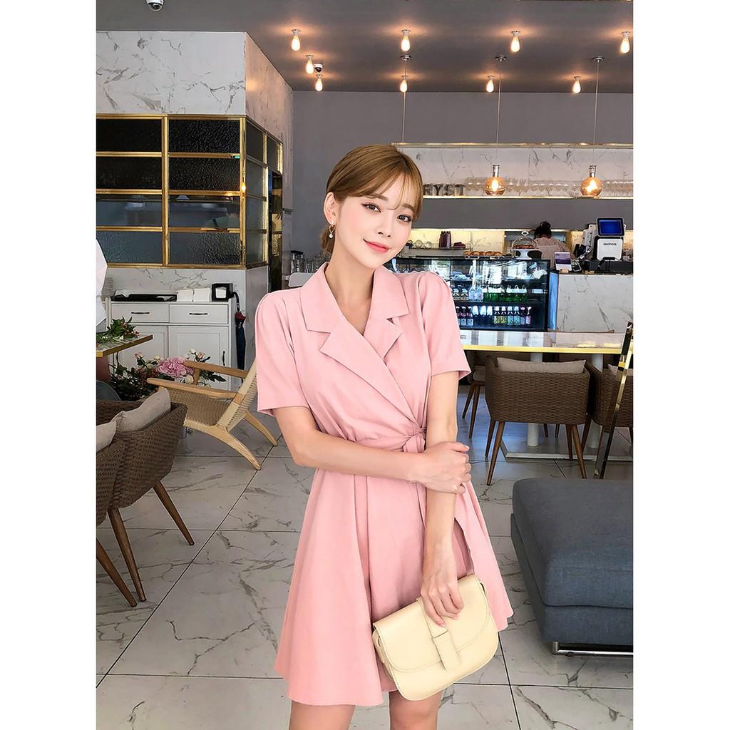 Đầm công sở hồng và vàng cổ vest cột nơ eo
