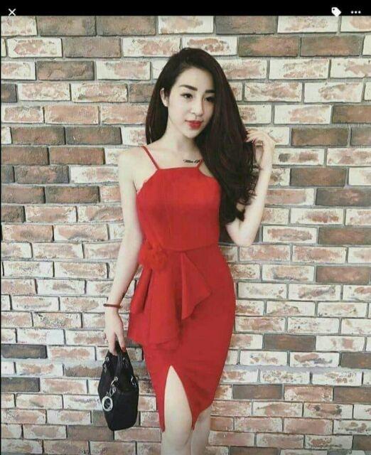 Đầm body yếm bèo hoa eo