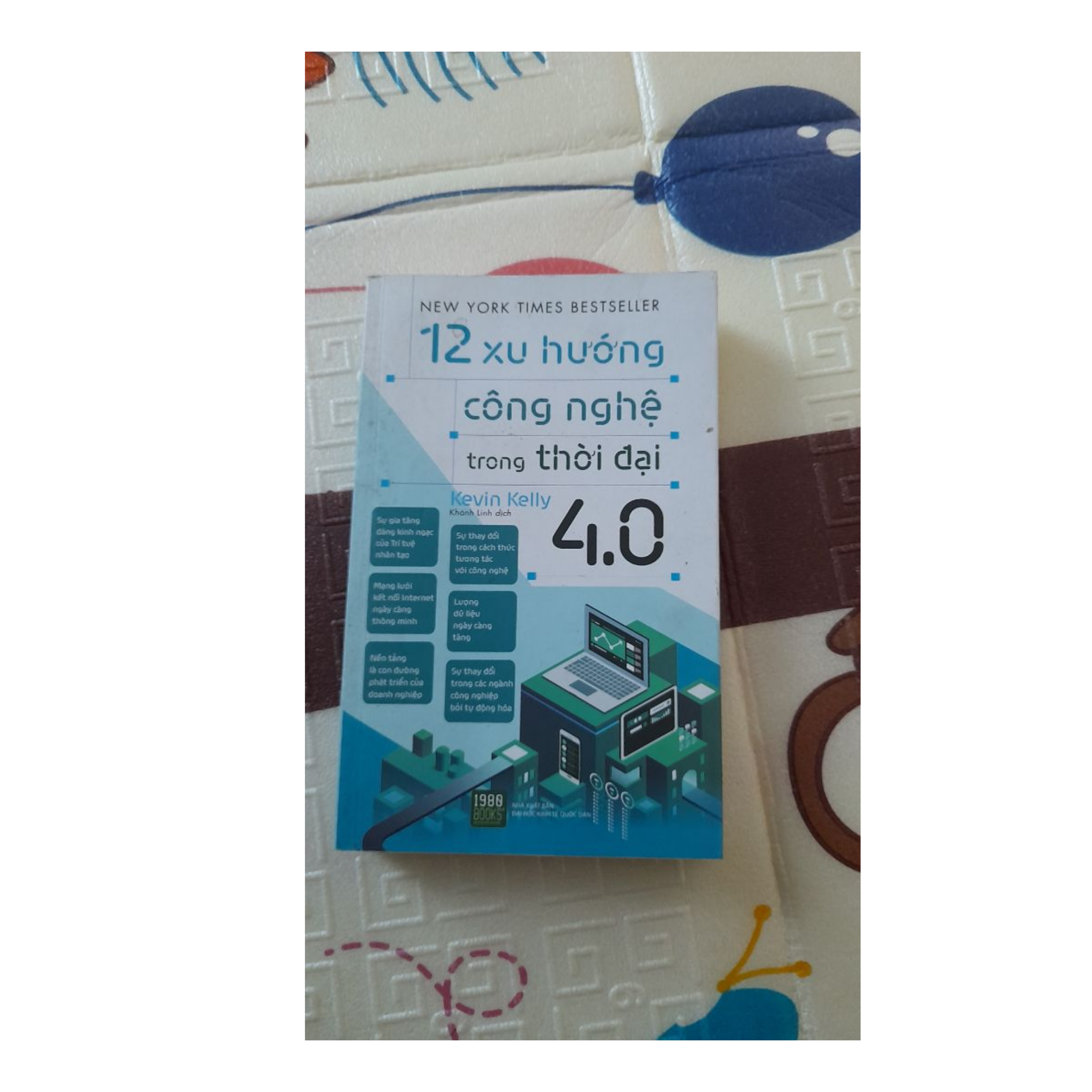 Combo 2cuốn: 12 Xu Hướng Công Nghệ Trong Thời Đại 4.0+ 7 Câu Hỏi Chiến Lược - Tiếp Cận Đơn Giản Để Thực Thi Tốt Hơn/Sách Kĩ Năng Kinh Doanh Hiệu Quả/Tặng Bookmark Happy LIfe