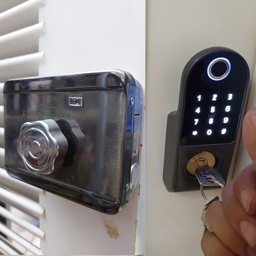 Khóa cửa thông minh G01 - 1 mặt vân tay + App Tuya wifi mở cửa từ xa ( không chống nước) - Hàng nhập khẩu
