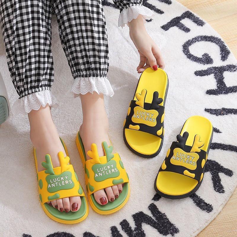 Dép đi trong nhà, quai ngang Unisex họa tiết Xừng hươu Lucky siêu Kute - Thời Trang PKT