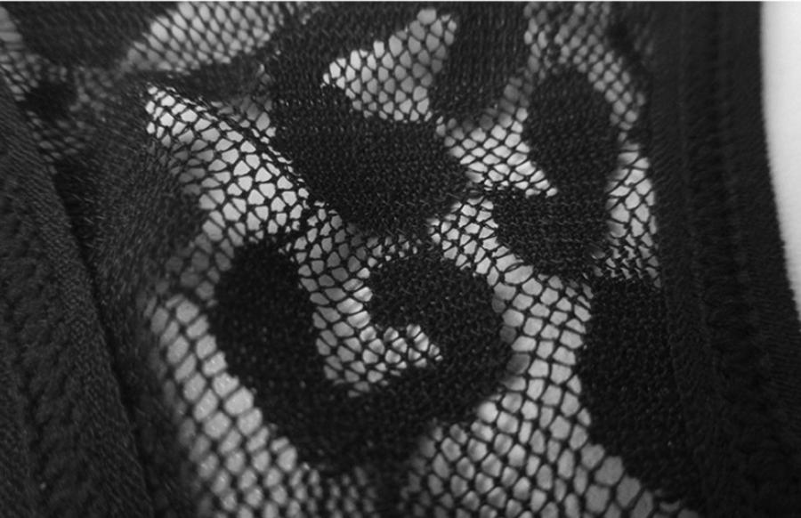 Quần lót nữ hình hoa gợi cảm - Màu đen