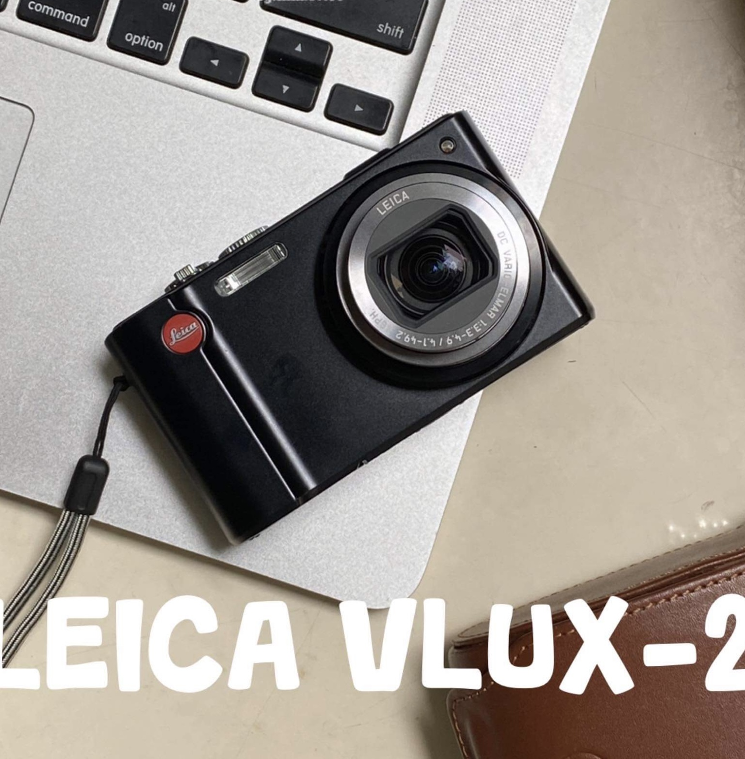 Máy ảnh kĩ thuật số Leica V-lux2