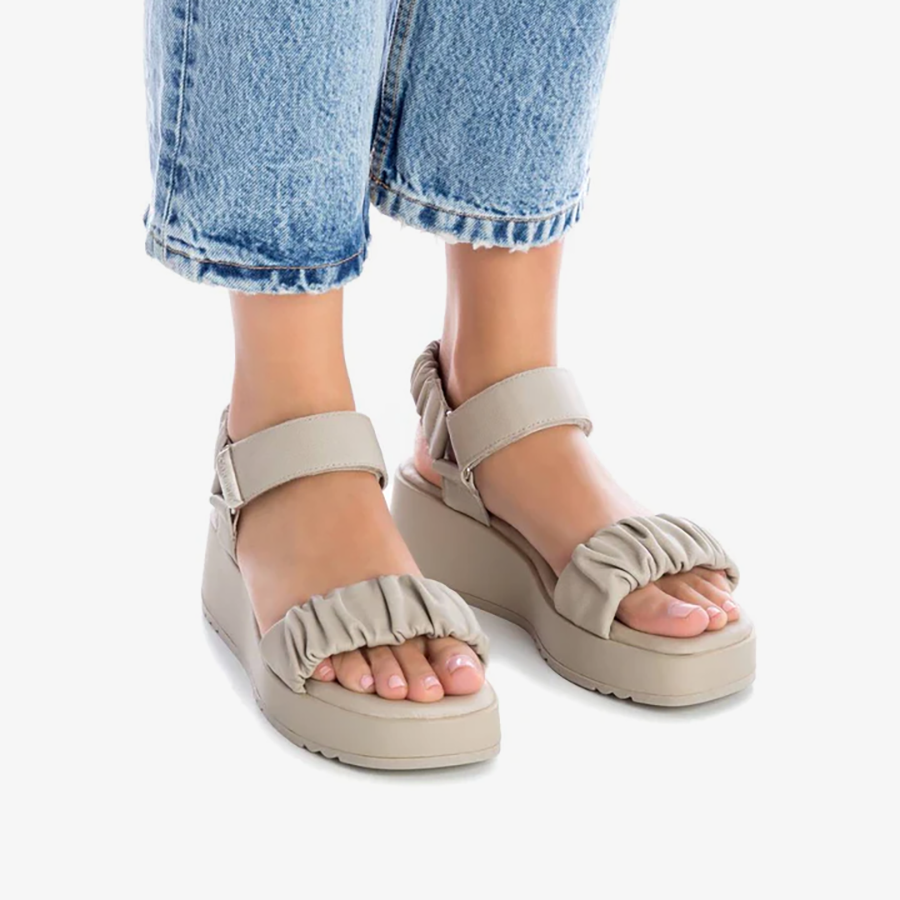 Giày Đế Xuồng Nữ CARMELA Taupe Leather Ladies Sandals