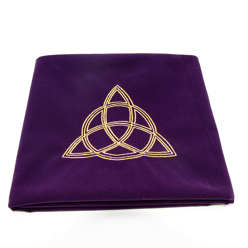 Khăn Trải Bài Tarot Triquetra Wicaa Velvet Tarot Cloth Cao Cấp