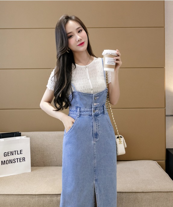 Đầm yếm jean dài cài nút xẻ tà dáng suông mềm mại năng động C082