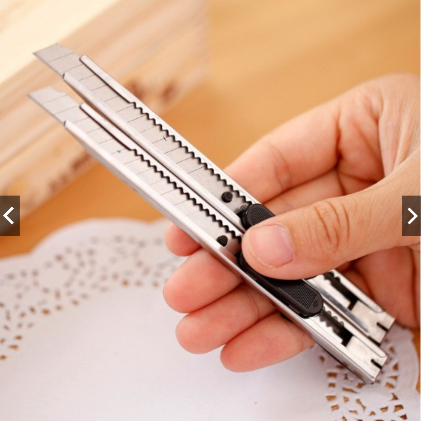 Dao rọc giấy loại nhỏ 12,5*1,1cm tiện lợi. văn phòng phẩm.