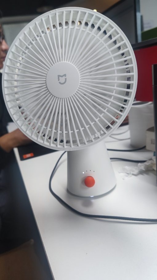 Quạt để bàn Xiaomi tích điện Rechargeable Mini Fan - Hàng Chính Hãng