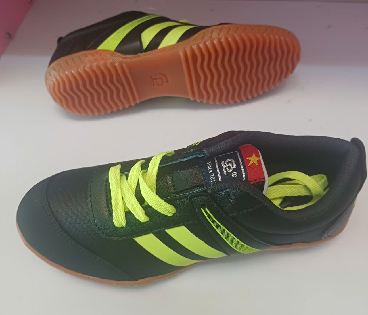 Giày Bata Thể Thao Nam Nữ Cao Cấp Màu Đen