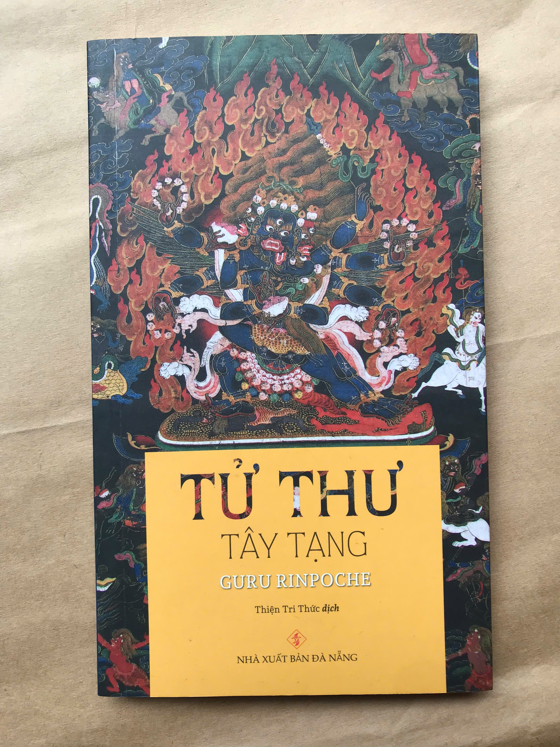 Câu Chuyện Dòng Sông + Tử thư Tây Tạng
