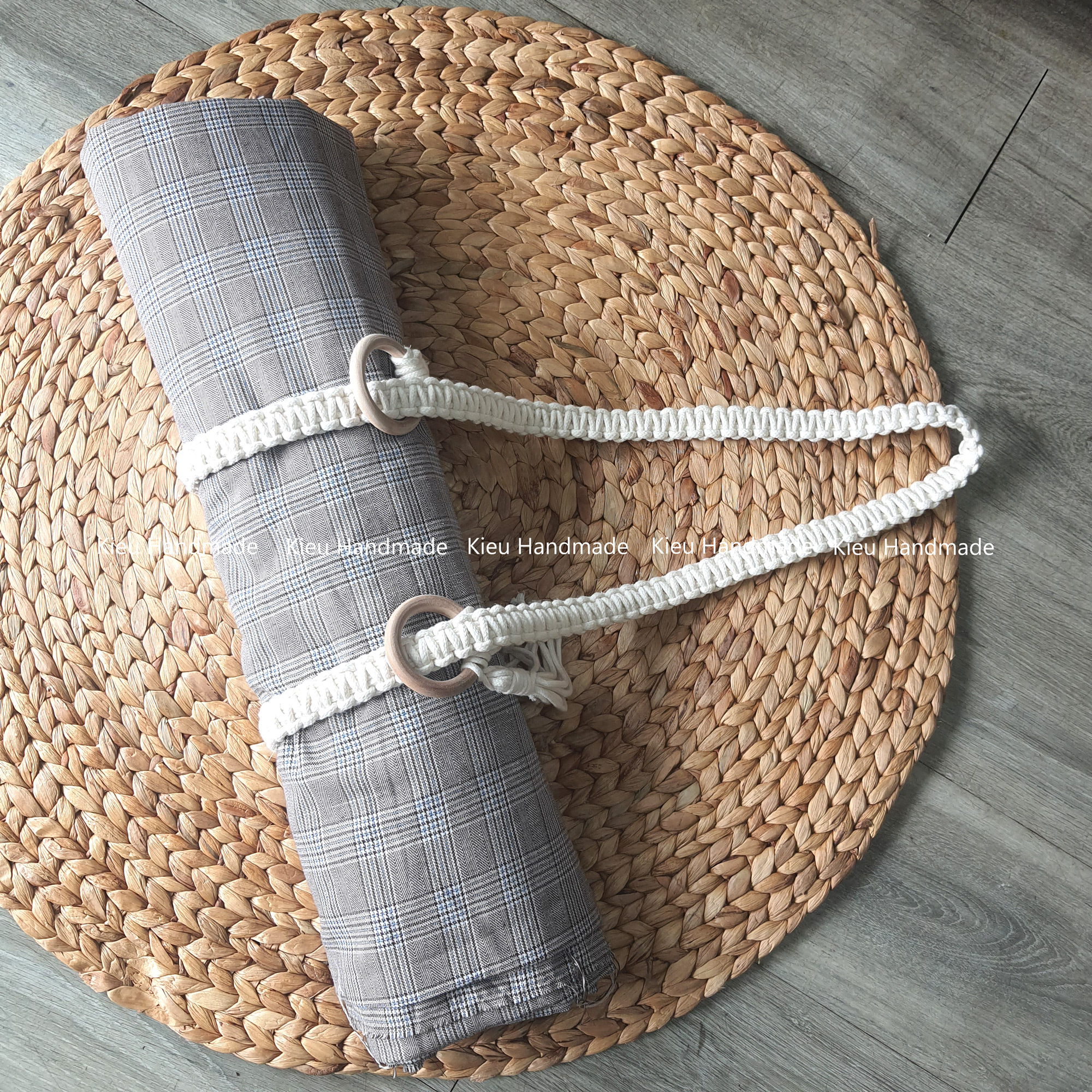 Dây đeo thảm Yoga,dây buộc thảm Yoga gọn nhẹ.