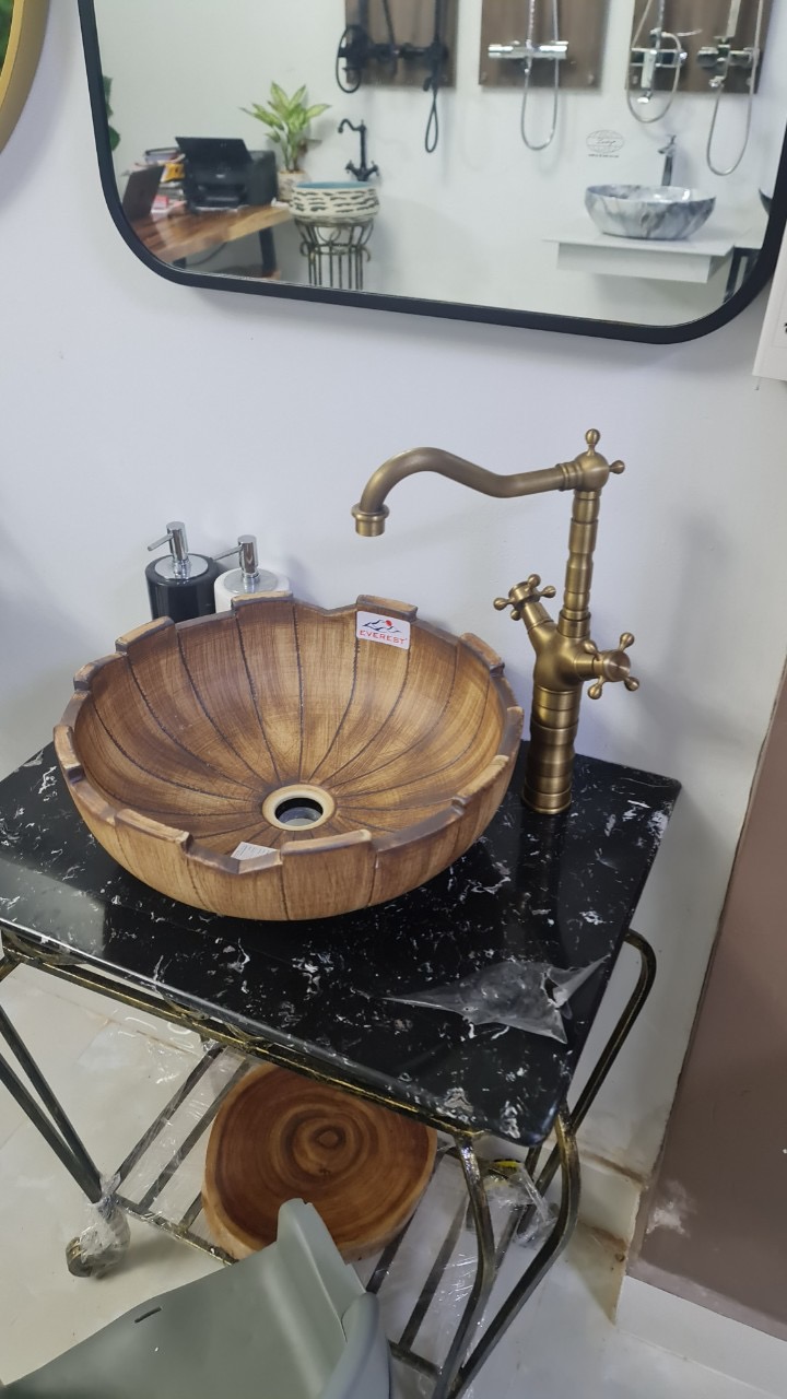 Lavabo đặt bàn - chậu sứ Mỹ thuật