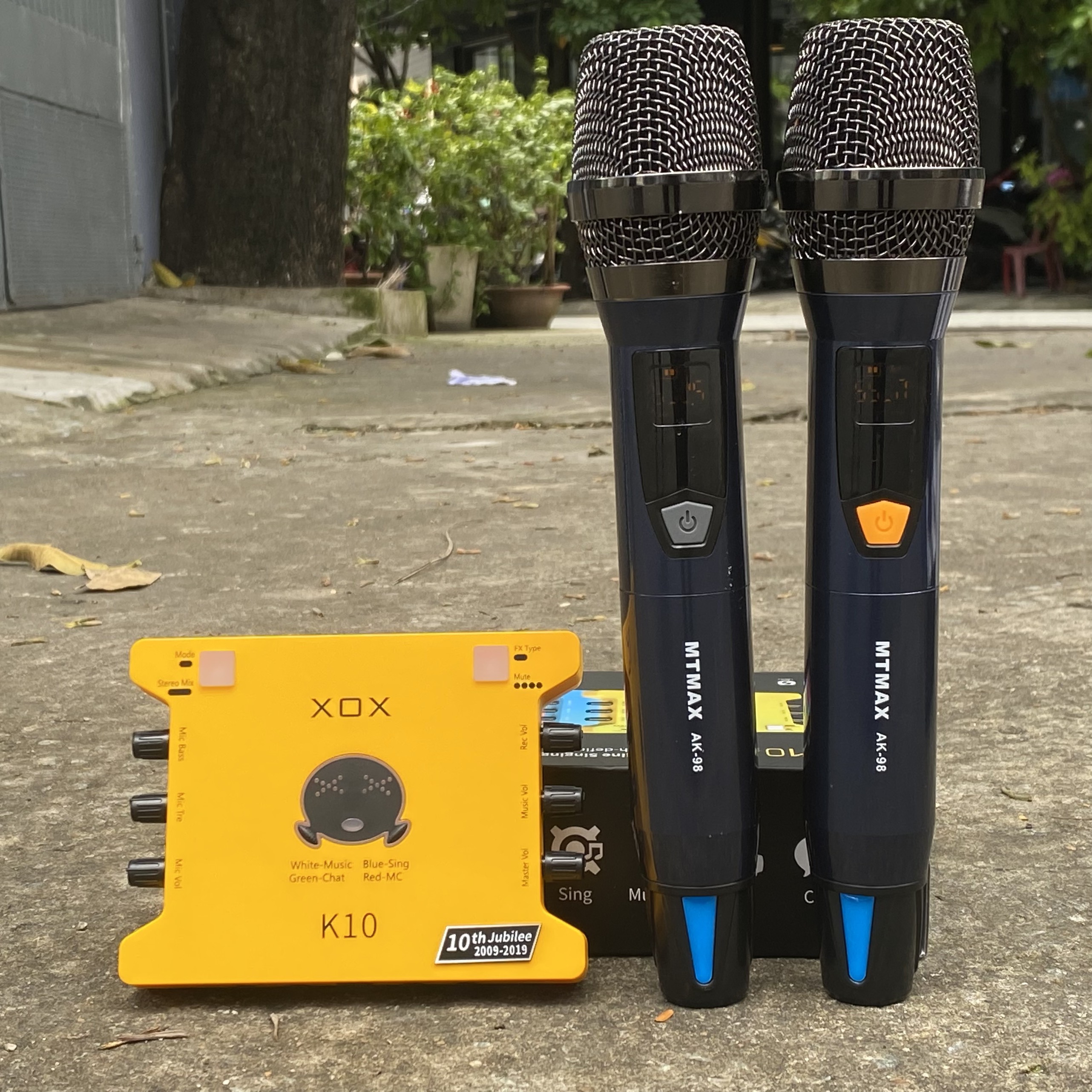 Combo Livestream Hot 2023 Sound card K10 phiên bản 10th jubilee - Soundcard nâng cấp mới nhất- Micro Đa Năng Không Dây AK98