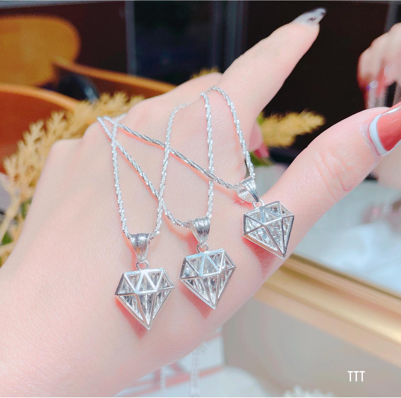 Dây chuyền nữ mặt hình kim cương chất liệu bạc Ý MS148