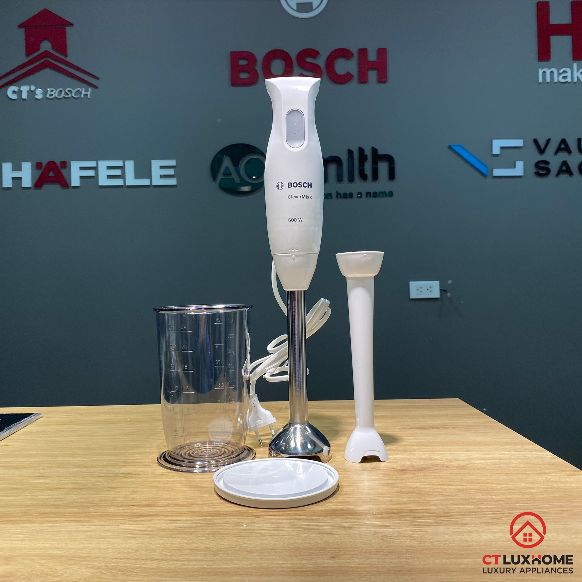 Máy xay thực phẩm cầm tay Bosch MSM26130 600W, 220V, 50/60Hz, Kèm chân cắt mỏng SlimFoot