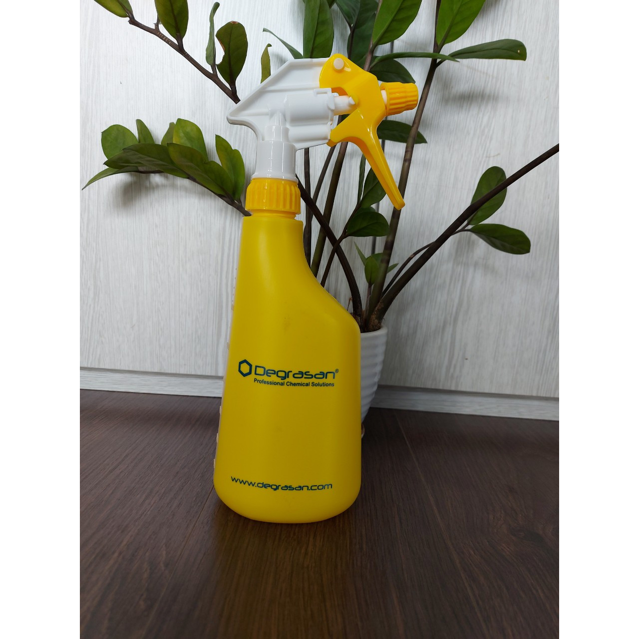 Bình Xịt Phun Sương 650ml Nhập Khẩu Bỉ