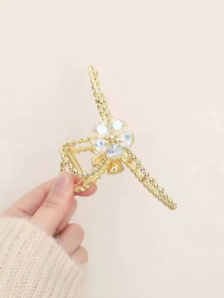 Kẹp tóc càng cua Hàn Quốc