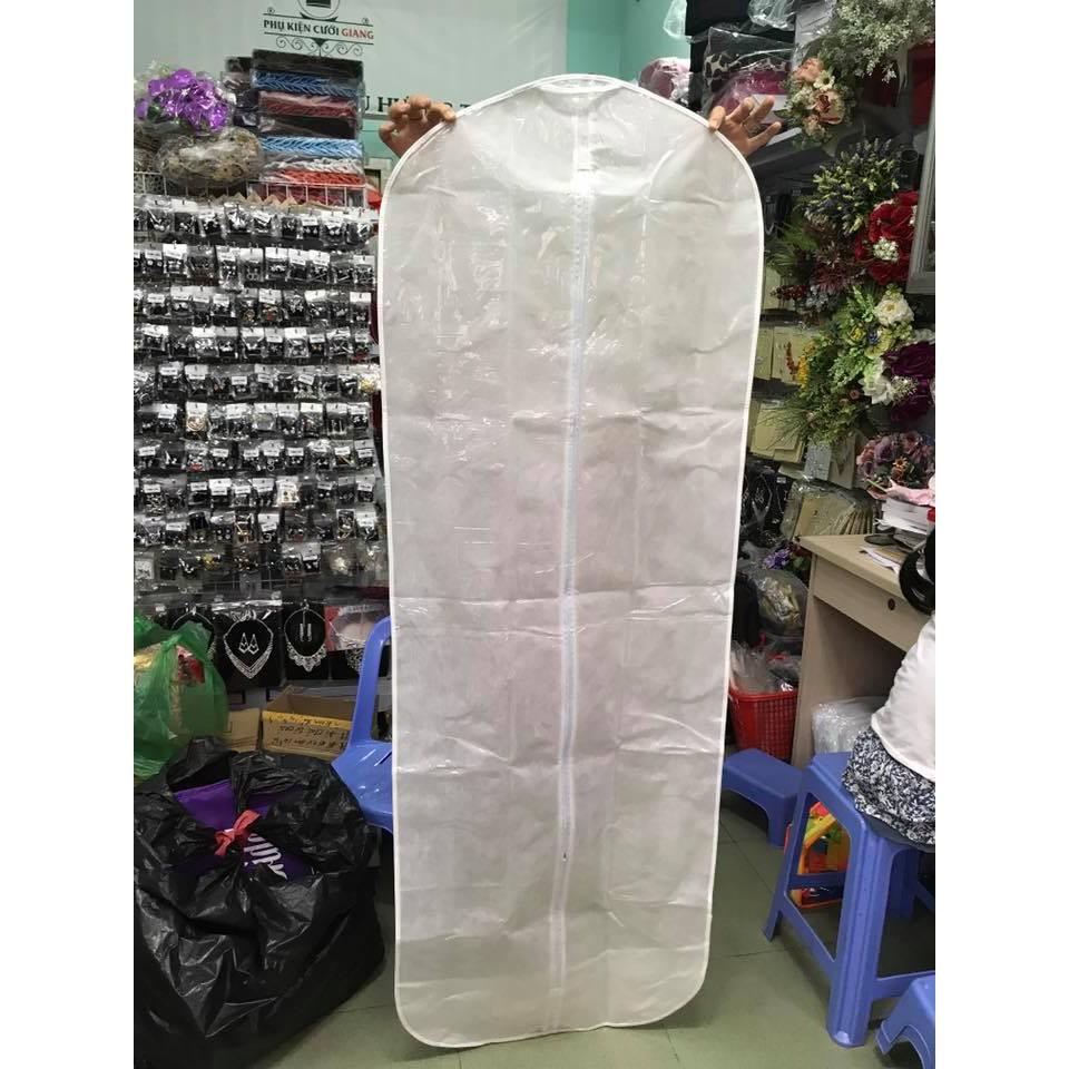 Túi đựng váy cưới chống ẩm dài 1.7m 1 mặt trong 1 mặt vải không dệt.