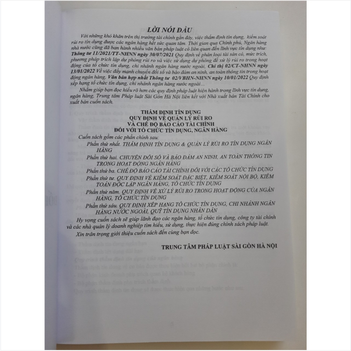 Hình ảnh Sách Thẩm Định Tín Dụng Quy Định Về Quản Lý Rủi Ro Và Chế Độ Báo Cáo Tài Chính Đối Với Tổ Chức Tín Dụng Ngân Hàng - V2115D