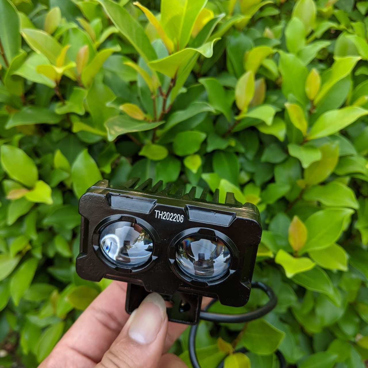 Đèn X25 Pro trợ sáng xe máy ô tô 45W 2 mắt led siêu sáng cốt vàng pha trắng cho khách víp, phụ kiện xe máy