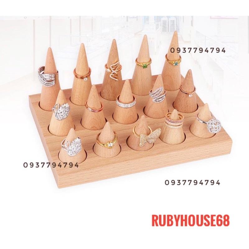 Khay đựng nhẫn bằng gỗ trưng bày cho shop