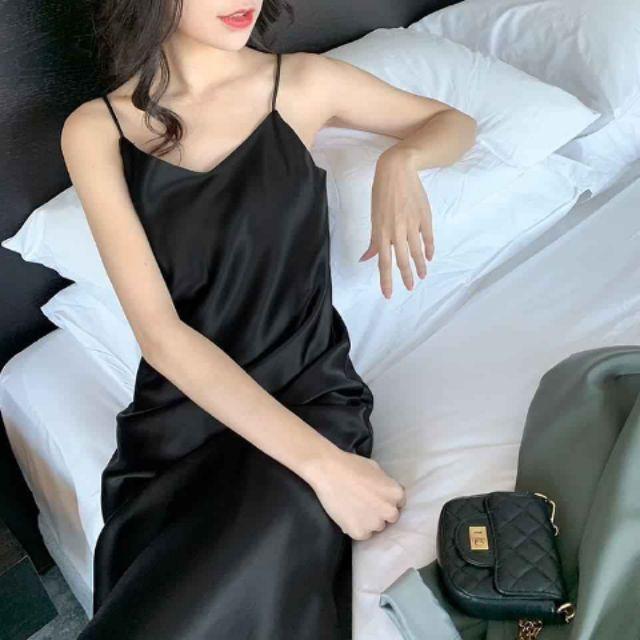 Váy 2 dây lụa