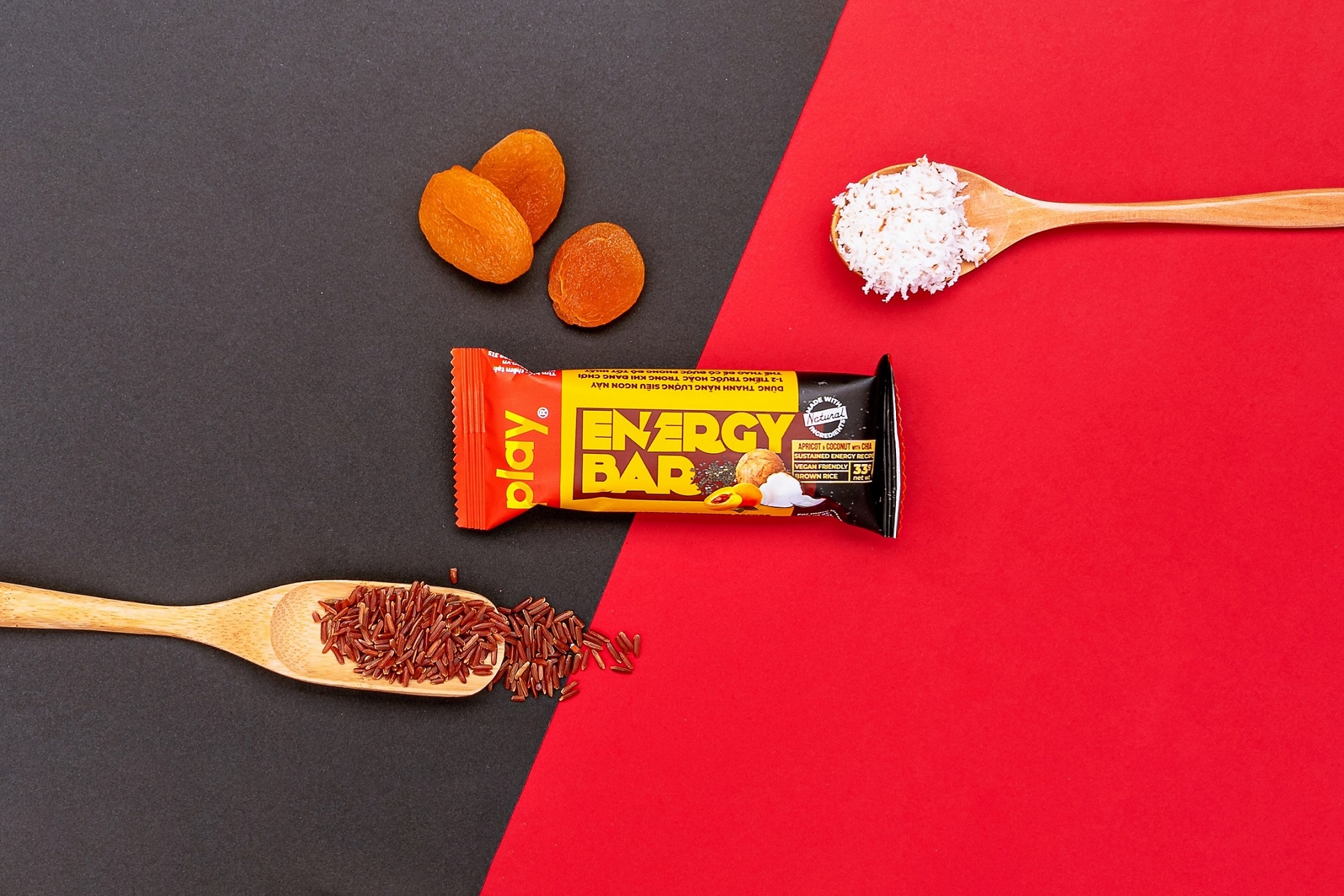 Hộp 12 Thanh Năng Lượng PLAY Vị Mơ Sấy Dừa Khô – PLAY Energy Bar Apricot &amp; Coconut