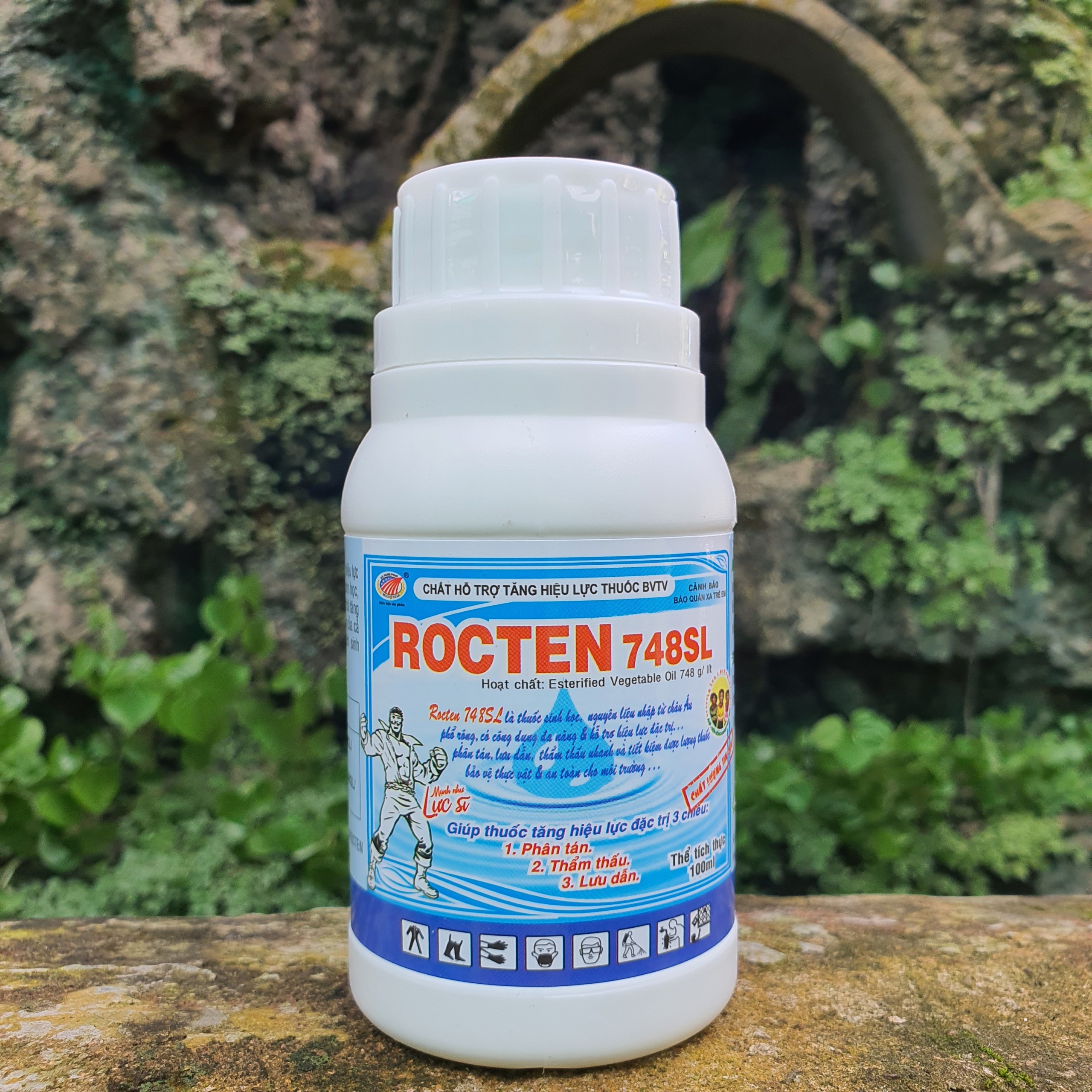 Chấm bám dính hỗ trợ trong nông nghiệp Rocten 748SL 100ml
