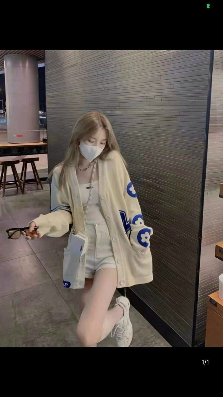 Khoác nỉ cadigan M màu sữa