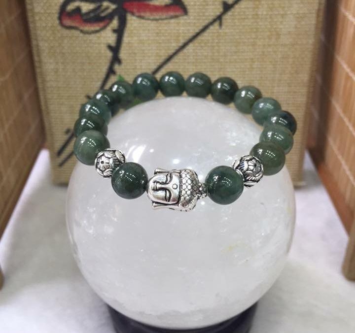 Vòng Tay Phong Thủy Ngọc Cẩm Thạch Jade 10 Ly Mix Charm Bạc 925