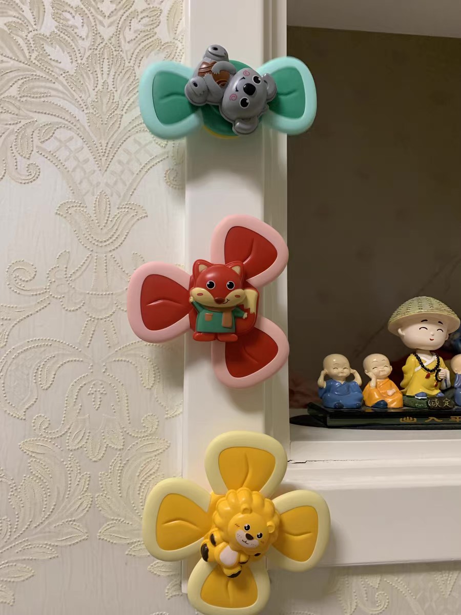 Đồ chơi con quay spinner vui nhộn, hộp đẹp set 3 con quay thiết kế hình động vật dễ thương cho bé