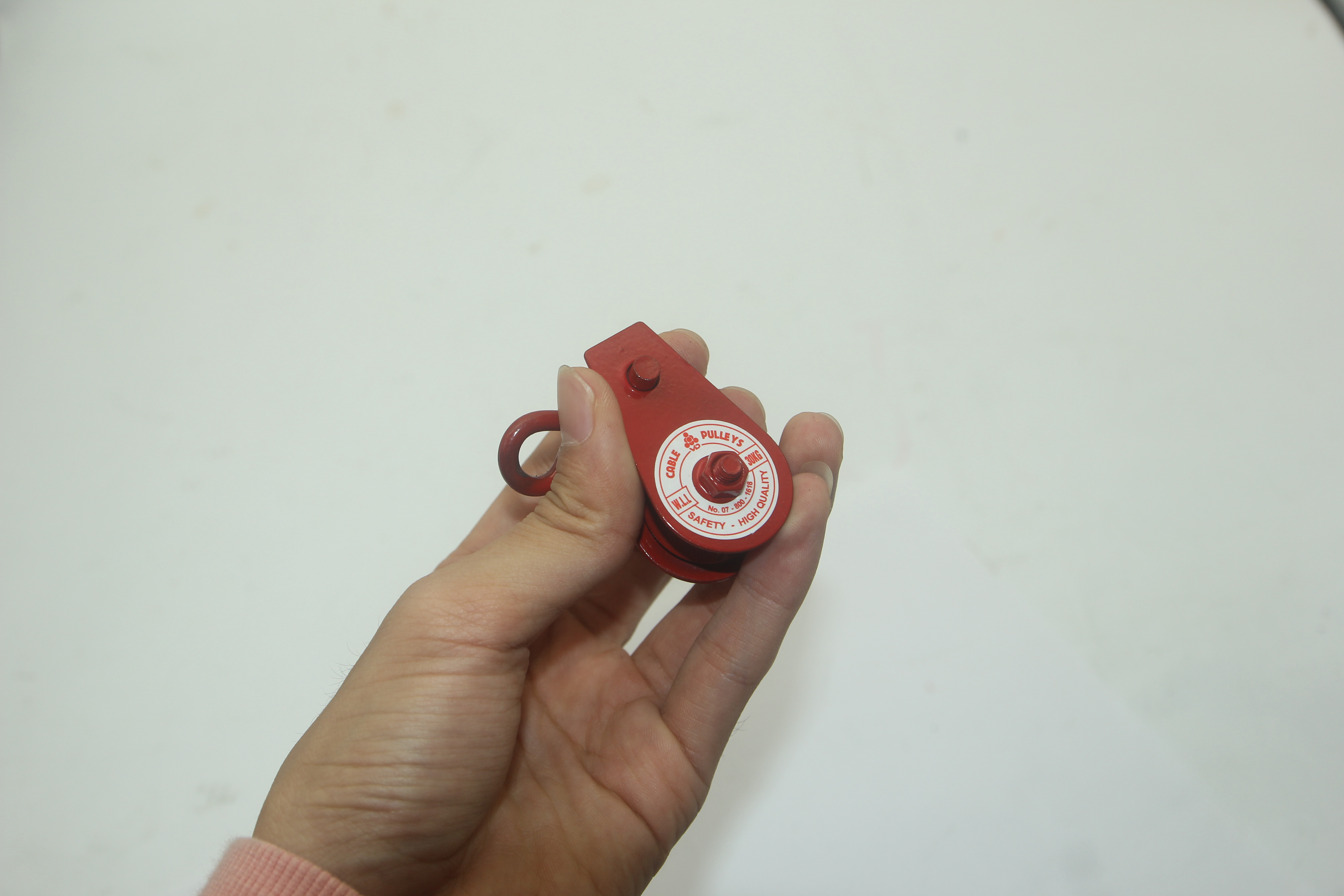 Ròng rọc kéo tay có móc treo an toàn 30kg