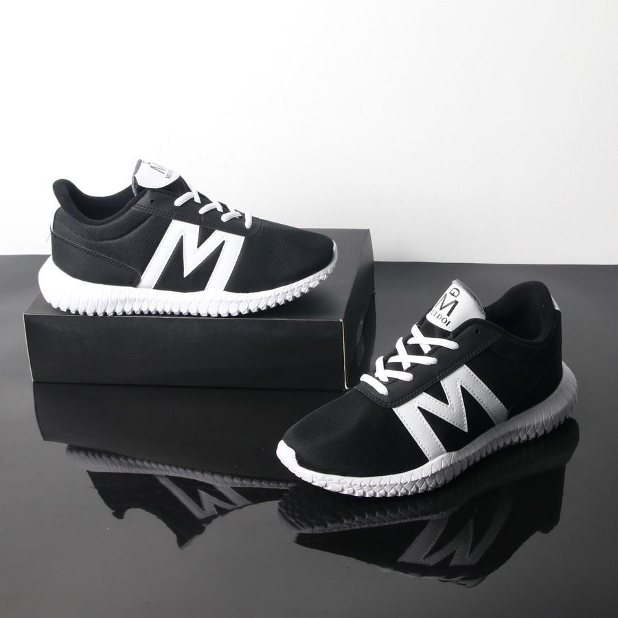 Giày thể thao đen trắng đế cao su trắng siêu bền GN144 Gấu Nâu