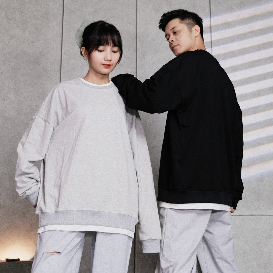 Áo Sweater Nam Nữ Form Rộng Phối Layer 2 Lớp Có Màu Basic Xám, Đen Chất Da Cá Hàn Cao Cấp GUF