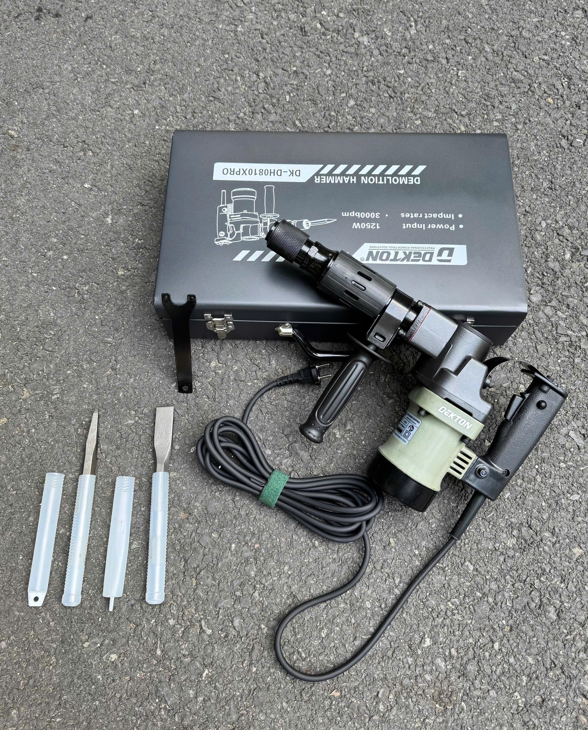 MÁY ĐỤC BÊ TÔNG 17MM 1150W LỰC ĐẬP 18J DK-DH0810XPRO DEKTON - HÀNG CHÍNH HÃNG