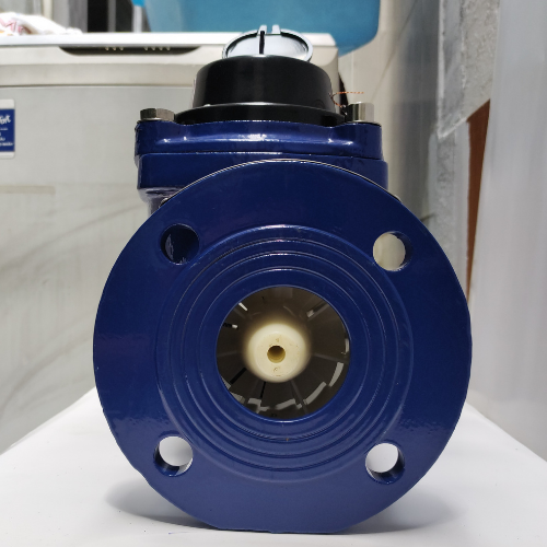 Đồng hồ nước Komax thân gang DN100 mặt bích kèm theo tem giấy kiểm định đầy đủ, dùng cho khu công nghiệp, nhà máy và cao ốc - HÀNG CHÍNH HÃNG