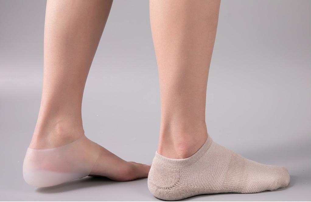 Miếng Lót Chân Silicon  Y Tế Cao CấpTăng Chiều Cao Bảo Vệ Gót Chân Chóng Đau Chân   + Tặng Chén Sứ Cao Cấp