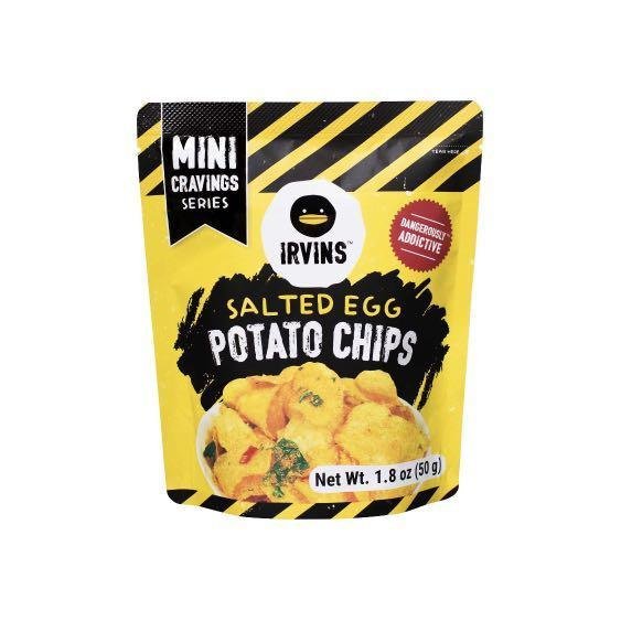 Khoai tây trứng muối 50g IRVINS - Mini Salted Egg Potato Chips 50g