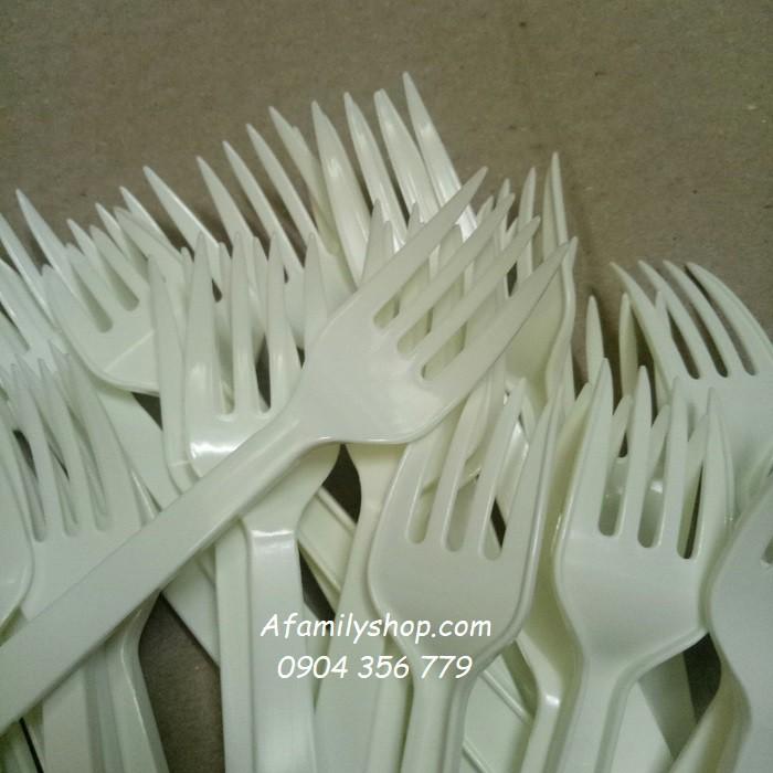 Set 20 dĩa nhựa trắng