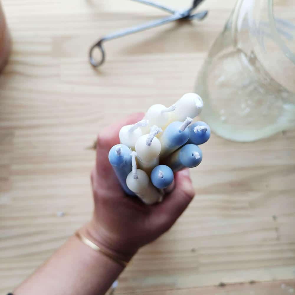 Nến sáp tự nhiên màu xanh 28cm X 2.2cm