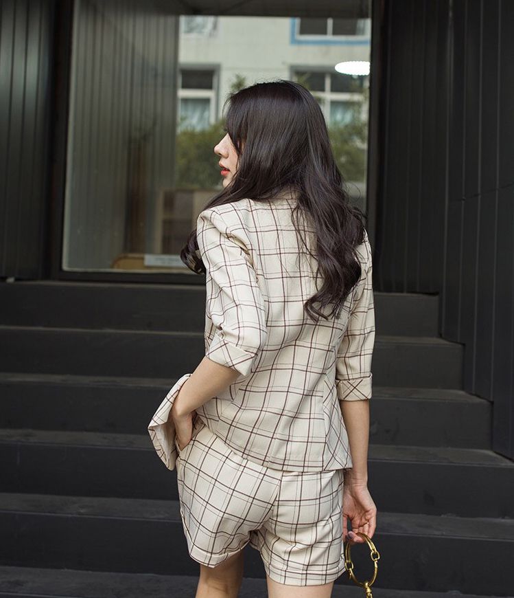 Set vest short họa tiết caro