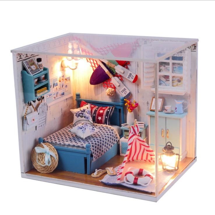 Mô hình nhà DIY Doll House Mùa Hè Vui Vẻ Kèm đèn LED