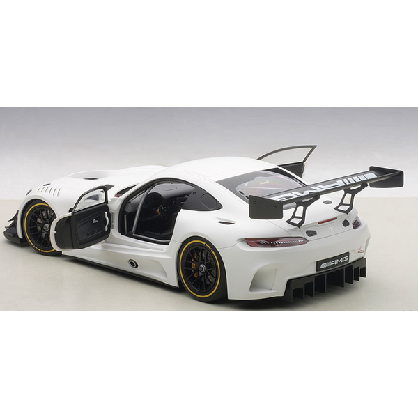 Xe Mô Hình Mercedes-Amg Gt3 Plain Color Version 1:18 Autoart - 81531 (Trắng)